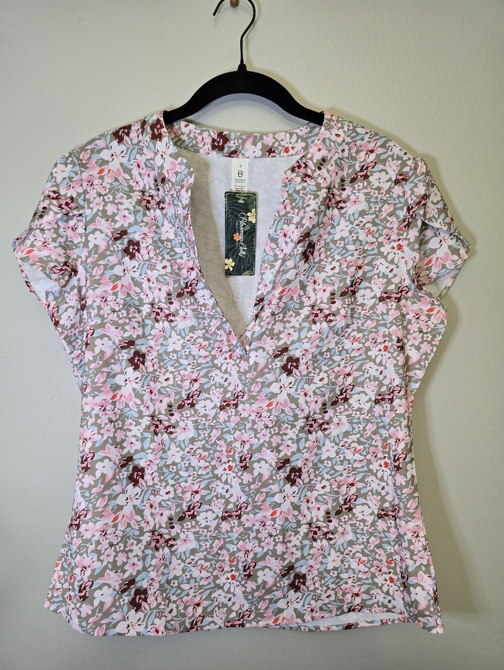 Floral Short-Sleeve V-Neck Blouse - Pink & Brown
